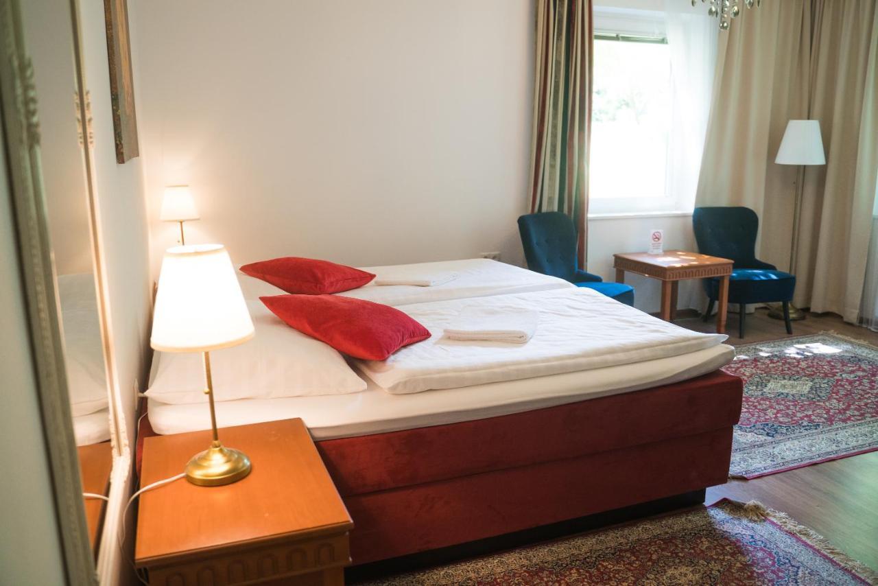 Aurelius Pension Baden Exteriör bild